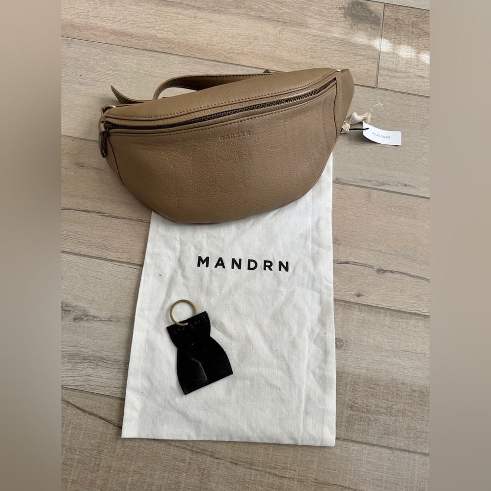 MANDRN - Atlas Taupe Leather Bumbag